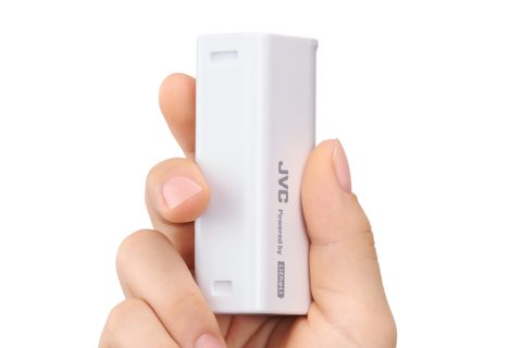 手のひらに収まるモバイルバッテリーBH-U4