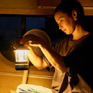 キャンプランタンで使う様子
