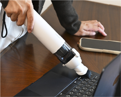 キーボード間のホコリなど